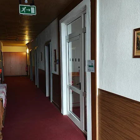 Park فندق هام